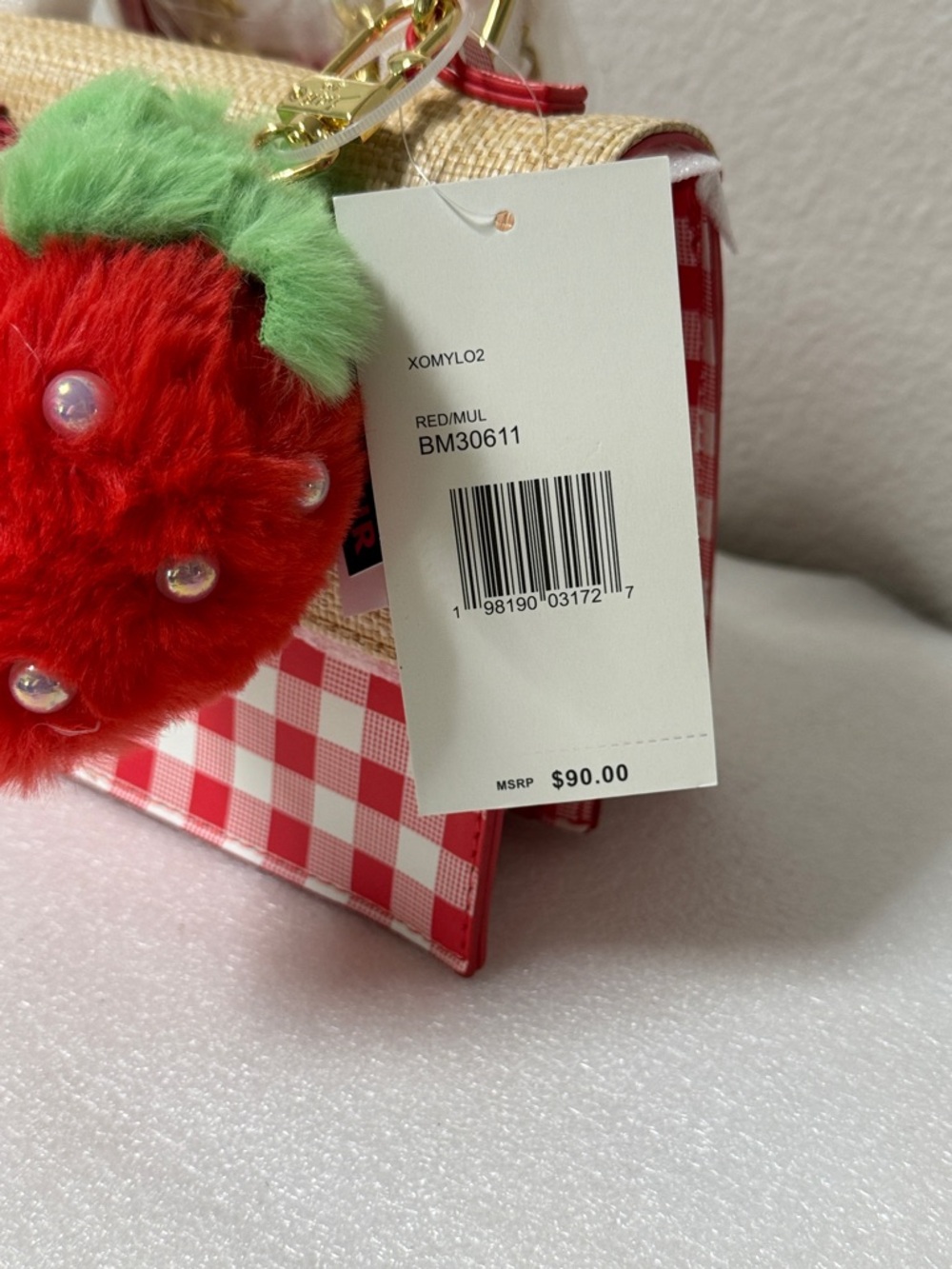🍓❤️✨ Betsey Johnson Strawberry Charm Top-Handle Bag – Straw & Gingham Red Purse - Picture 5 of 8
